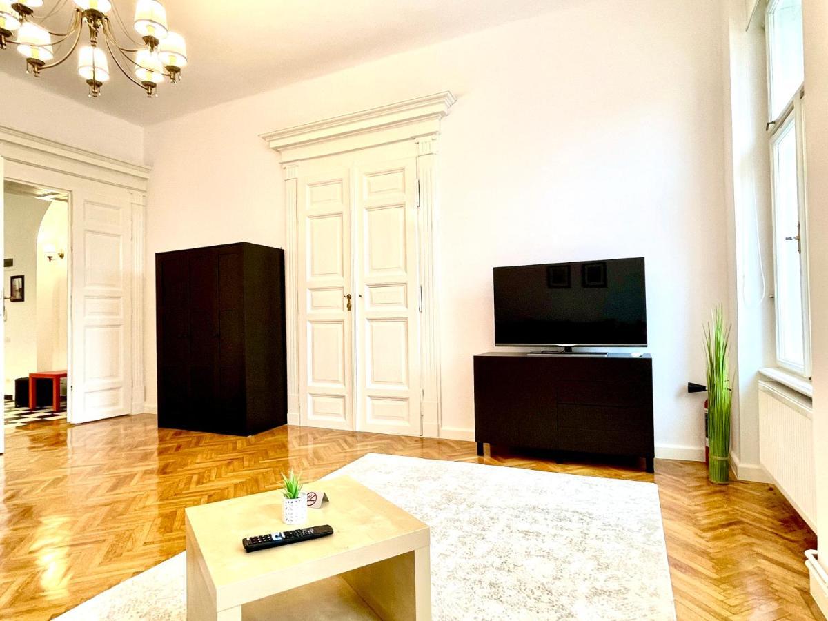 Grandeur Apartment Timisoara Bagian luar foto
